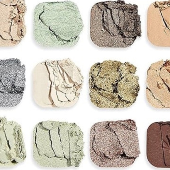 Revolution Forever Flawless Good Vibes Chilled Vibes Eye Shadow Palette NEW - Picture 2 of 12